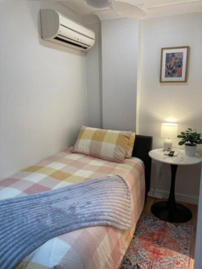 Compact studio for solo travellers, Sydney